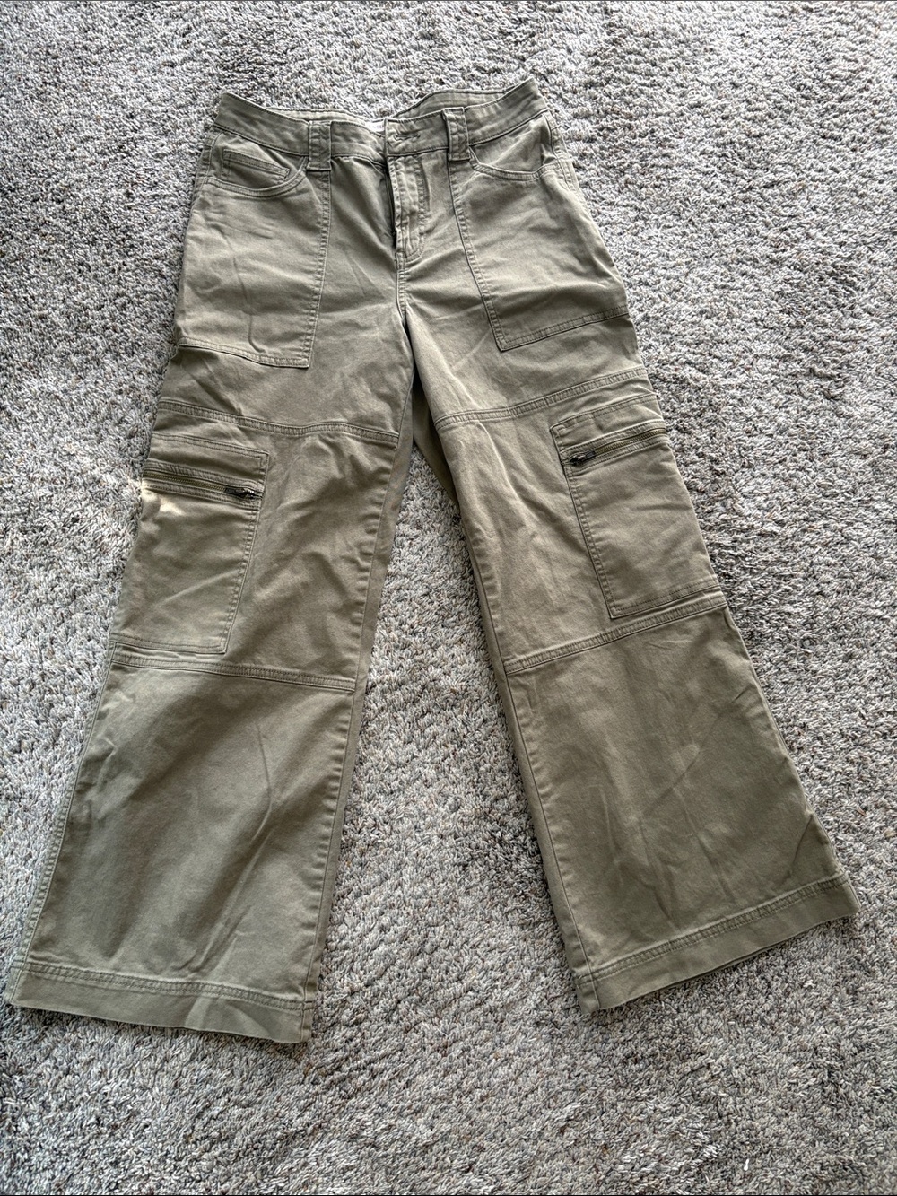 Women’s Olive Cargo Wide-Leg Pants